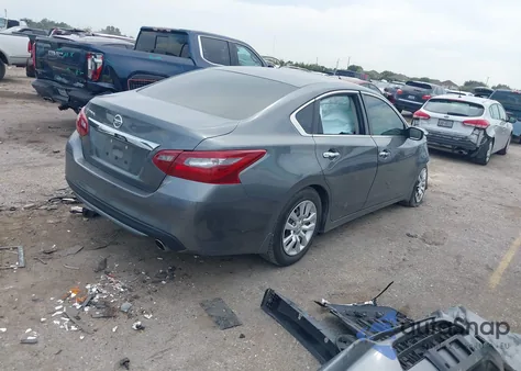 2018 Nissan Altima 2.5 S z USA, uszkodzony, nr VIN 1N4AL3AP9JC108616